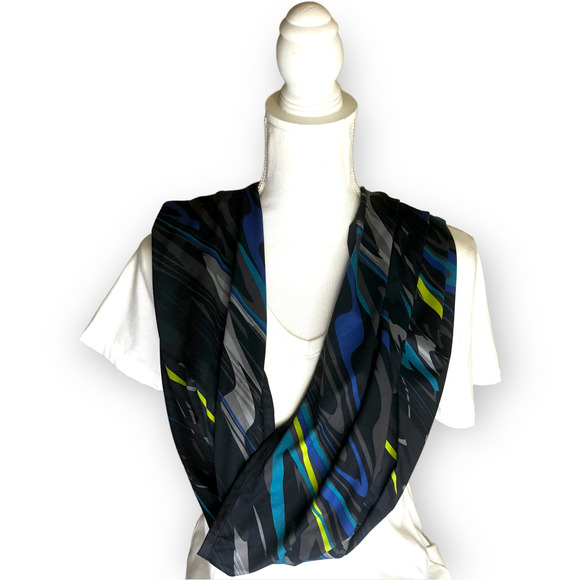 Fabletics New Luna Reversible Infinity Scarf Black Blue Gray Swirl Print - Picture 1 of 9